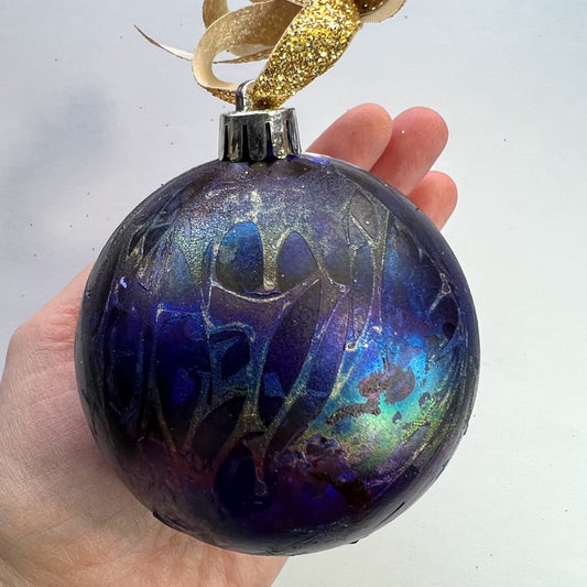 Silent Night: Set of 12 Alcohol Ink Aura Ornaments